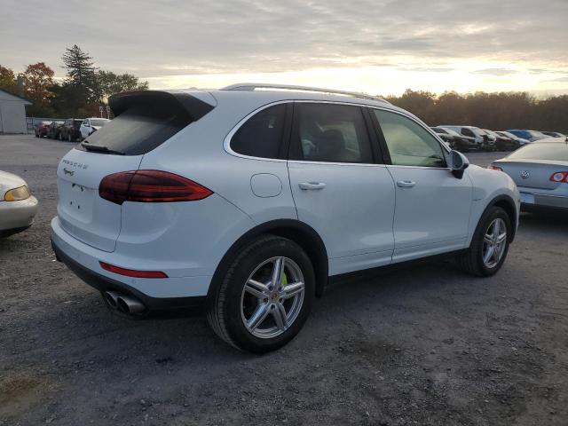 WP1AE2A21GLA64184 - 2016 PORSCHE CAYENNE SE HYBRID WHITE photo 3