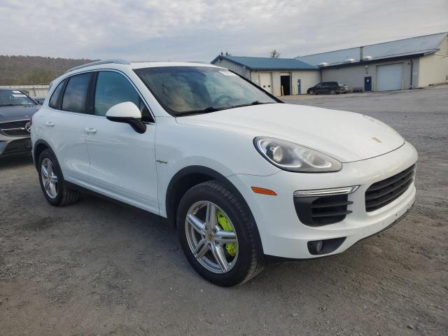 WP1AE2A21GLA64184 - 2016 PORSCHE CAYENNE SE HYBRID WHITE photo 4