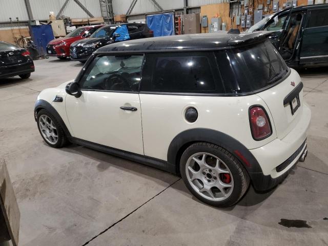 WMWMF73527TL85826 - 2007 MINI COOPER S WHITE photo 2