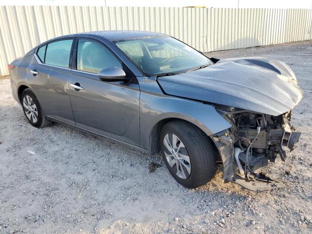 1N4BL4BV9NN333040 - 2022 NISSAN ALTIMA S GRAY photo 4