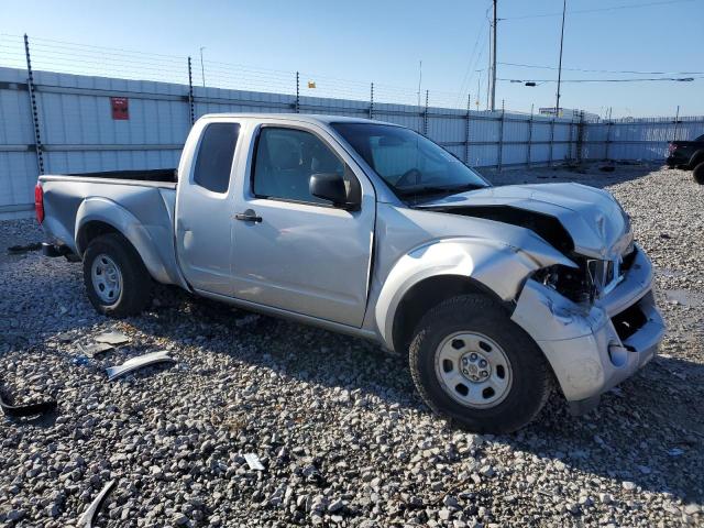 1N6BD06T25C457572 - 2005 NISSAN FRONTIER KING CAB XE SILVER photo 4