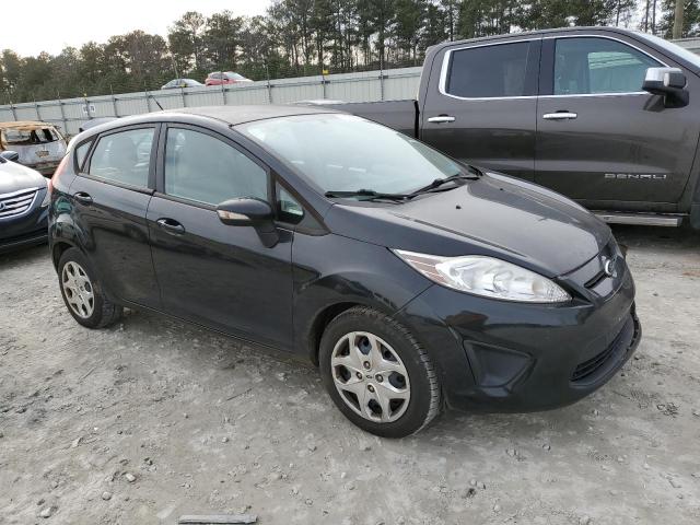 3FADP4EJXDM155363 - 2013 FORD FIESTA SE BLACK photo 4