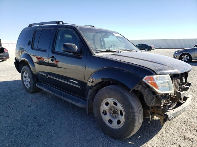 5N1AR18U85C725449 - 2005 NISSAN PATHFINDER LE BLACK photo 4