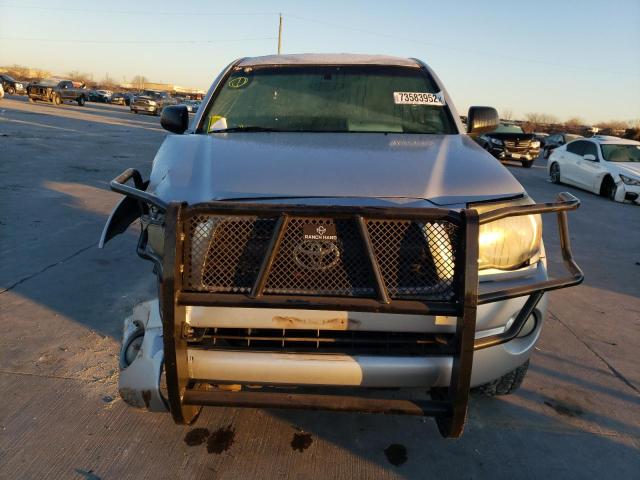 5TFJU4GNXBX002883 - 2011 TOYOTA TACOMA DOUBLE CAB PRERUNNER SILVER photo 5
