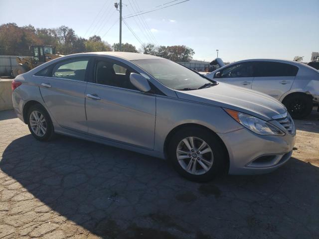 5NPEB4AC4CH411649 - 2012 HYUNDAI SONATA GLS SILVER photo 4