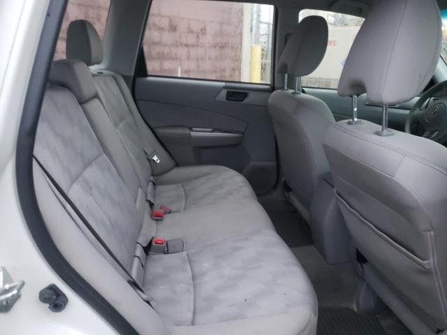JF2SH6BC6AH772972 - 2010 SUBARU FORESTER XS Weiß Foto 10