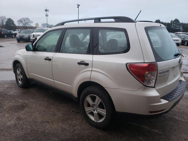 JF2SH6BC6AH772972 - 2010 SUBARU FORESTER XS Weiß Foto 2