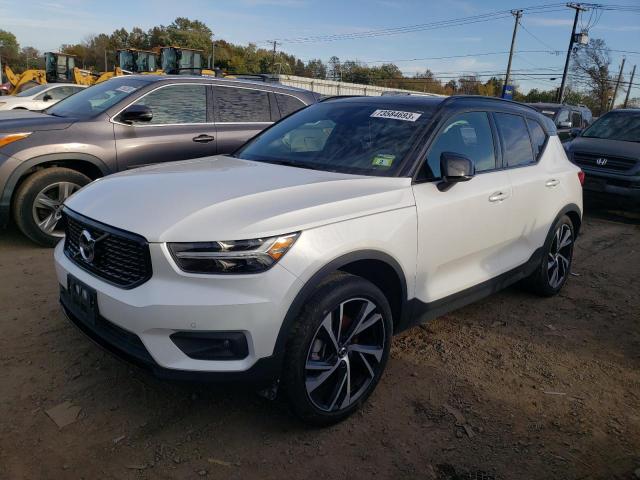 YV4162UM3M2497550 - 2021 VOLVO XC40 T5 R-DESIGN WHITE photo 1