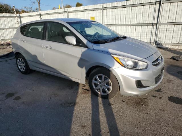 KMHCT5AE6FU216346 - 2015 HYUNDAI ACCENT GS SILVER photo 4