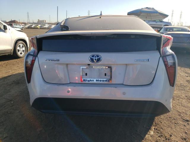 JTDKBRFU5J3063161 - 2018 TOYOTA PRIUS WHITE photo 6