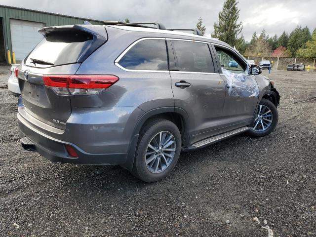 5TDJZRFH6KS928231 - 2019 TOYOTA HIGHLANDER SE GRAY photo 3