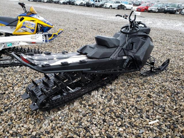 2BPSCEJL1JV000383 - 2018 SKI DOO SNOWBMOBIL BLACK photo 4