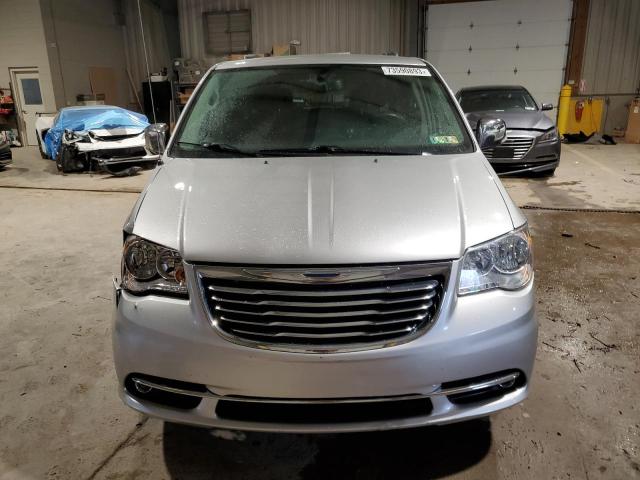 2A4RR8DG8BR801166 - 2011 CHRYSLER TOWN & COU TOURING L SILVER photo 5