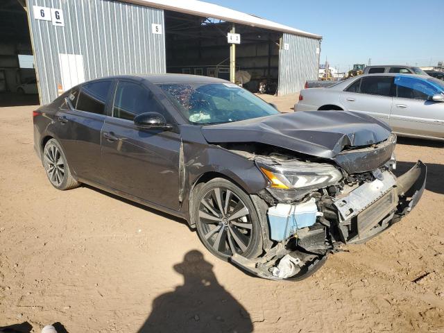 1N4BL4CV8KC137774 - 2019 NISSAN ALTIMA SR GRAY photo 4