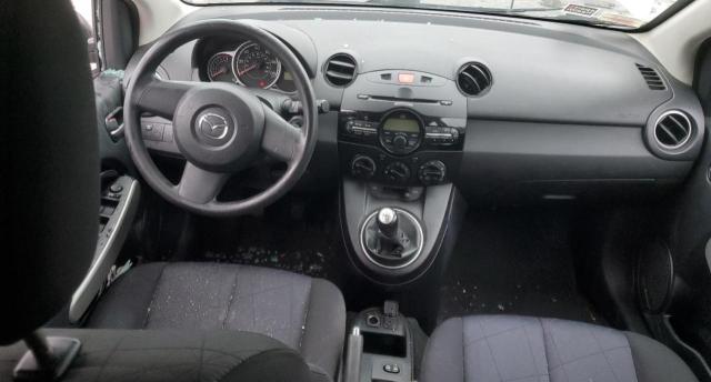 JM1DE1KZ2C0141502 - 2012 MAZDA MAZDA2 WHITE photo 8