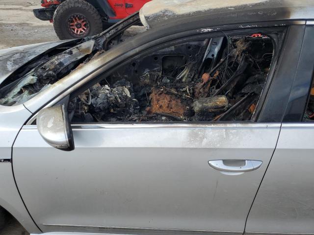 1VWDT7A38HC055880 - 2017 VOLKSWAGEN PASSAT R-LINE Gümüş foto 7