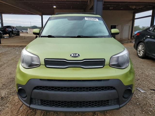 KNDJN2A28J7894307 - 2018 KIA SOUL GREEN photo 5