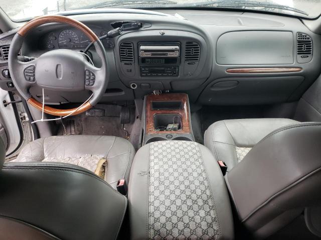 5LMEU27A01LJ02511 - 2001 LINCOLN NAVIGATOR 白色 照片 8