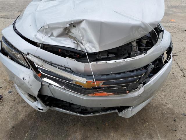 2G1105S32J9120777 - 2018 CHEVROLET IMPALA LT SILVER photo 11