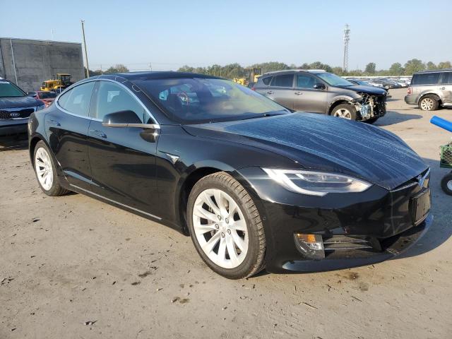 5YJSA1E27JF293565 - 2018 TESLA MODEL S BLACK photo 4