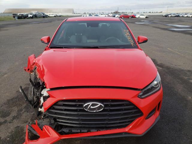 KMHTG6AF5KU018354 - 2019 HYUNDAI VELOSTER BASE RED photo 5