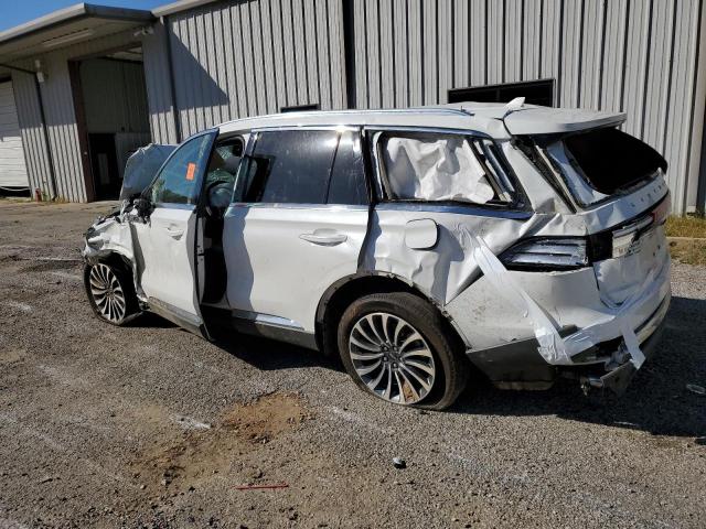 5LM5J7WC3NGL16626 - 2022 LINCOLN AVIATOR RESERVE WHITE photo 2