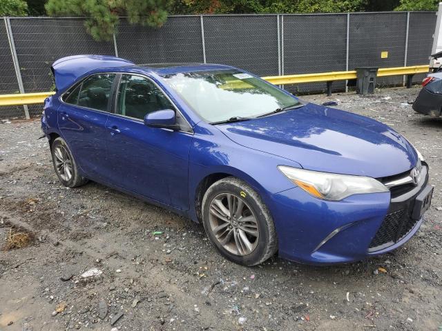 4T1BF1FK0FU881527 - 2015 TOYOTA CAMRY LE BLUE photo 4