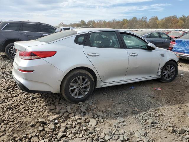 5XXGT4L36LG442268 - 2020 KIA OPTIMA LX SILVER photo 3