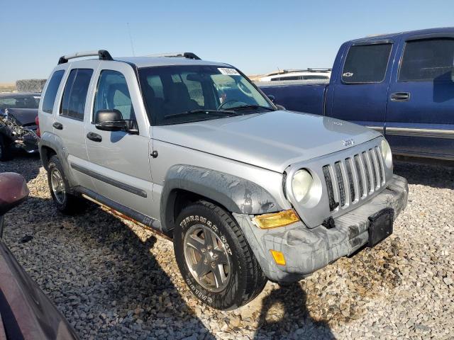 1J4GL38K65W543185 - 2005 JEEP LIBERTY RENEGADE 银色 照片 4