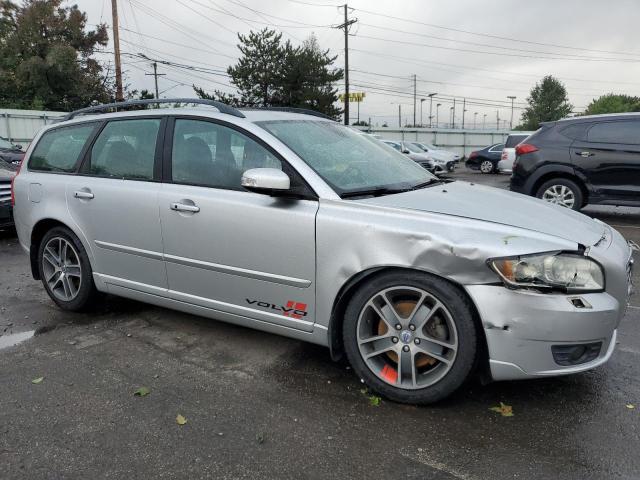 YV1382MW0A2543896 - 2010 VOLVO V50 2.4I SILVER photo 4