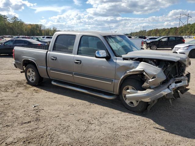 2GCEC13V871108519 - 2007 CHEVROLET SILVERADO C1500 CLASSIC CREW CAB GRAY photo 4