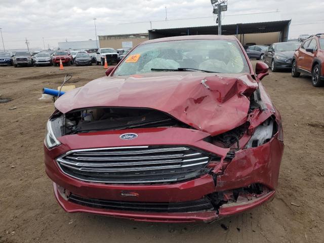 3FA6P0HDXJR229497 - 2018 FORD FUSION SE MAROON photo 5