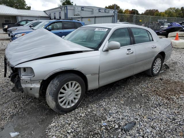 1LNHM81W64Y657106 - 2004 LINCOLN TOWN CAR EXECUTIVE SILVER photo 1