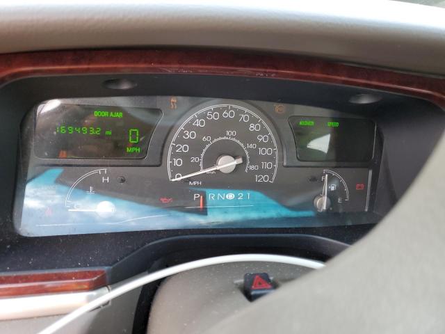 1LNHM81W64Y657106 - 2004 LINCOLN TOWN CAR EXECUTIVE SILVER photo 9