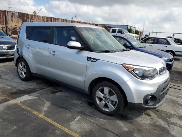 KNDJN2A23J7614874 - 2018 KIA SOUL SILVER photo 4