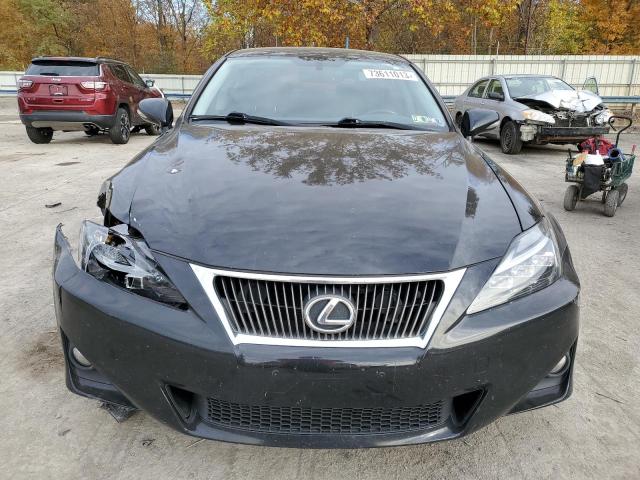 JTHCF5C26B5051609 - 2011 LEXUS IS 250 BLACK photo 5