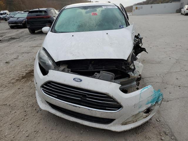 3FADP4AJ2KM165419 - 2019 FORD FIESTA S WHITE photo 5