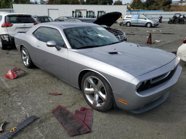 2C3CDYAGXDH651752 - 2013 DODGE CHALLENGER SXT SILVER photo 4