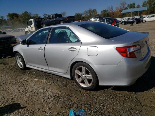 4T1BF1FK2EU344639 - 2014 TOYOTA CAMRY L SILVER photo 2