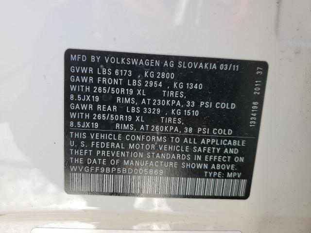 WVGFF9BP5BD005869 - 2011 VOLKSWAGEN TOUAREG V6 WHITE photo 13