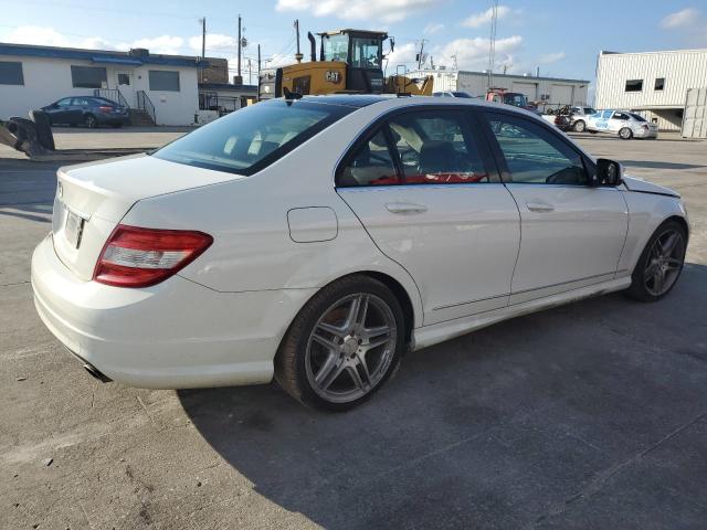 WDDGF54X89F239300 - 2009 MERCEDES-BENZ C 300 WHITE photo 3