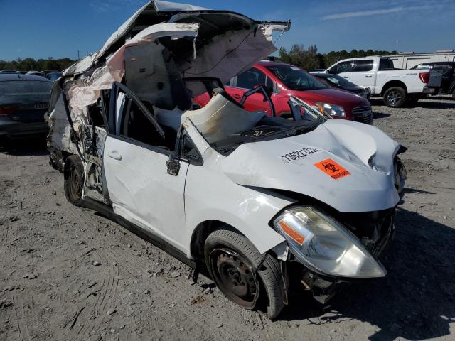 3N1BC1CP3BL443489 - 2011 NISSAN VERSA S WHITE photo 4