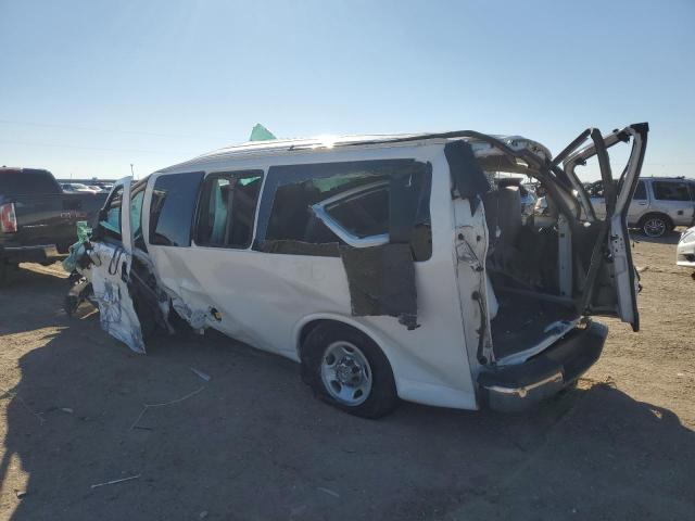 1GAZGMFG7H1182809 - 2017 CHEVROLET EXPRESS G3 LT WHITE photo 2