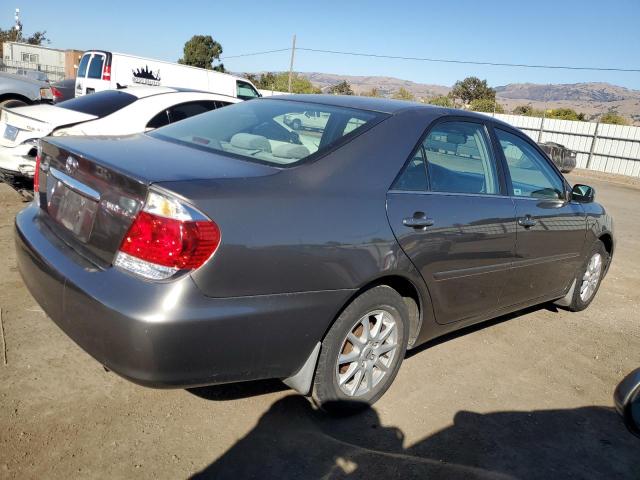 4T1BE30K35U531489 - 2005 TOYOTA CAMRY LE GRAY photo 3