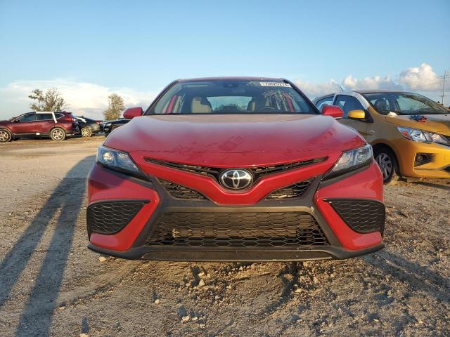 4T1G11AK7RU219072 - 2024 TOYOTA CAMRY SE NIGHT SHADE RED photo 5