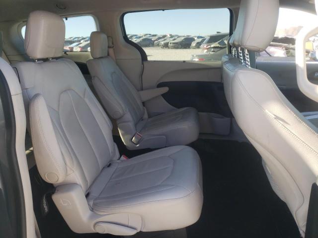 2C4RC1BG9JR257356 - 2018 CHRYSLER PACIFICA TOURING L SILVER photo 11