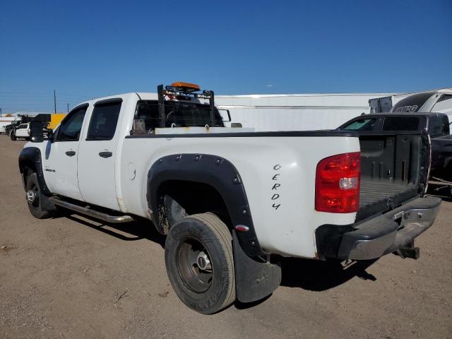 1GTJK336X8F104066 - 2008 GMC SIERRA K3500 WHITE photo 2