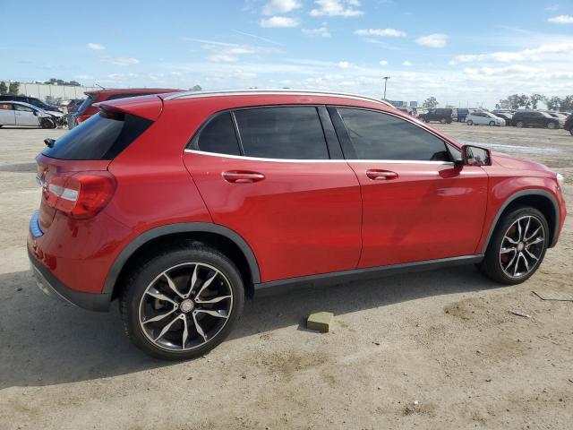 WDCTG4EB9FJ137283 - 2015 MERCEDES-BENZ GLA 250 RED photo 3