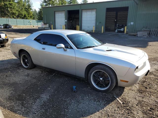 2B3CJ4DV8AH200789 - 2010 DODGE CHALLENGER SE GRAY photo 4