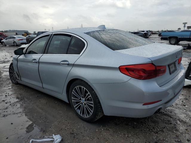 WBAJA5C51JWA57442 - 2018 BMW 530 I GRAY photo 2